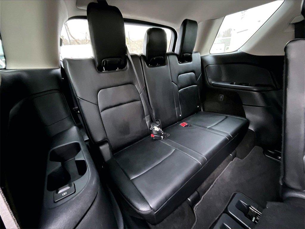 Used 2023 Nissan Pathfinder SL w/ Cargo Package image 28