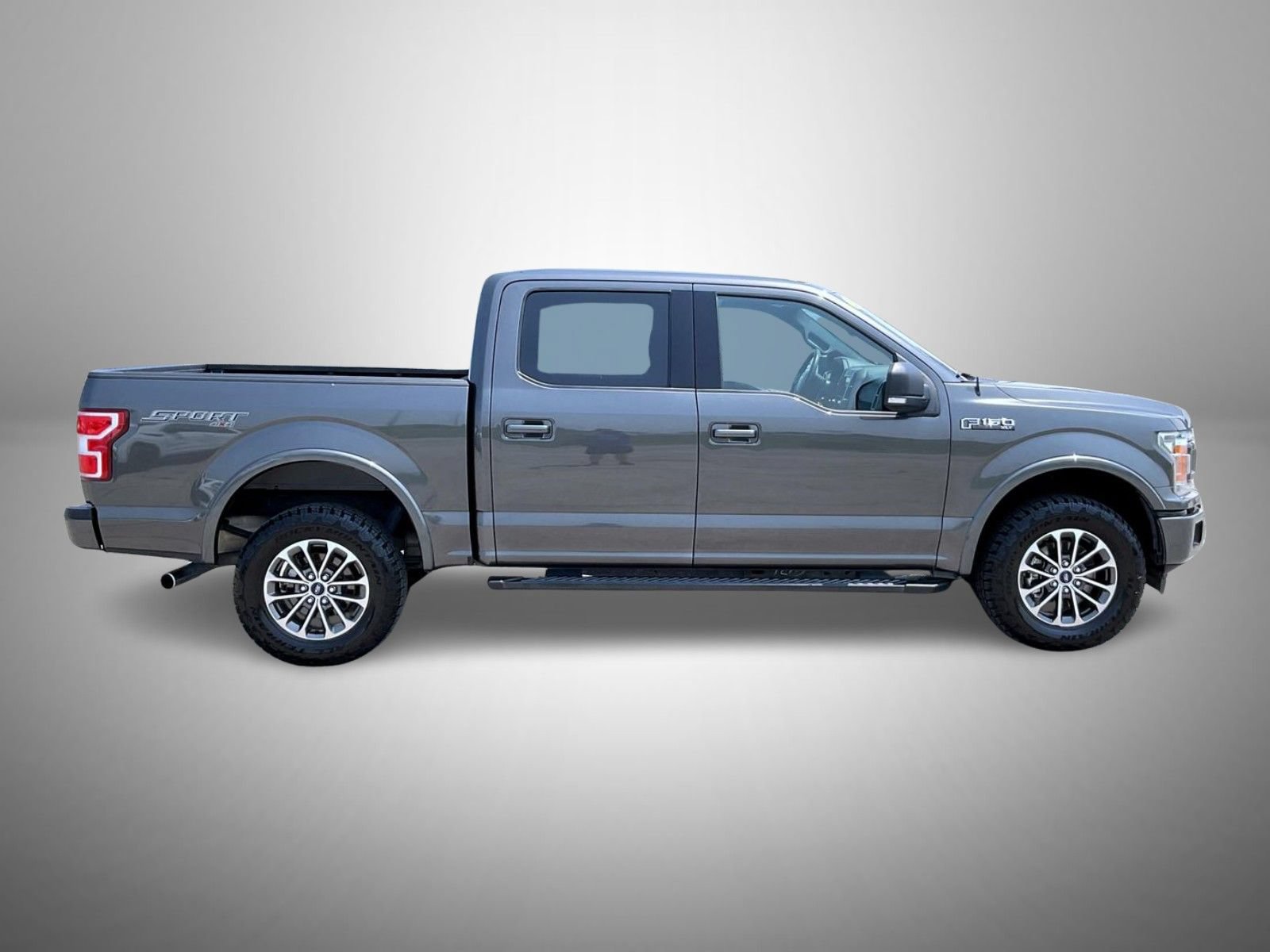 Used 2020 Ford F150 XLT w/ Equipment Group 302A Luxury AWD/4WD image 4