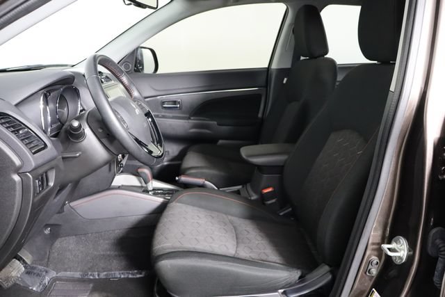 Used 2024 Mitsubishi Outlander Sport LE AWD/4WD image 11
