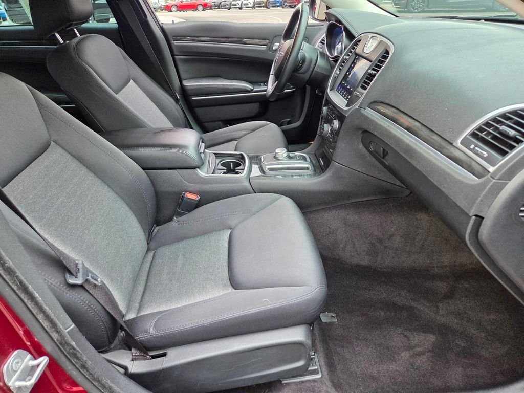 Used 2019 Chrysler 300 Touring w/ Sport Appearance Package RWD image 19