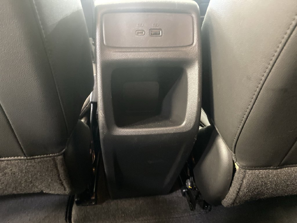 Certified 2025 Chevrolet Trax LT FWD image 29