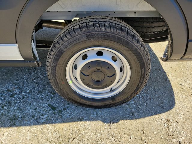 New 2026 Ford Transit 250 148 Medium Roof RWD image 22