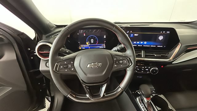 Used 2024 Chevrolet Trax RS w/ Driver Confidence Package FWD image 14