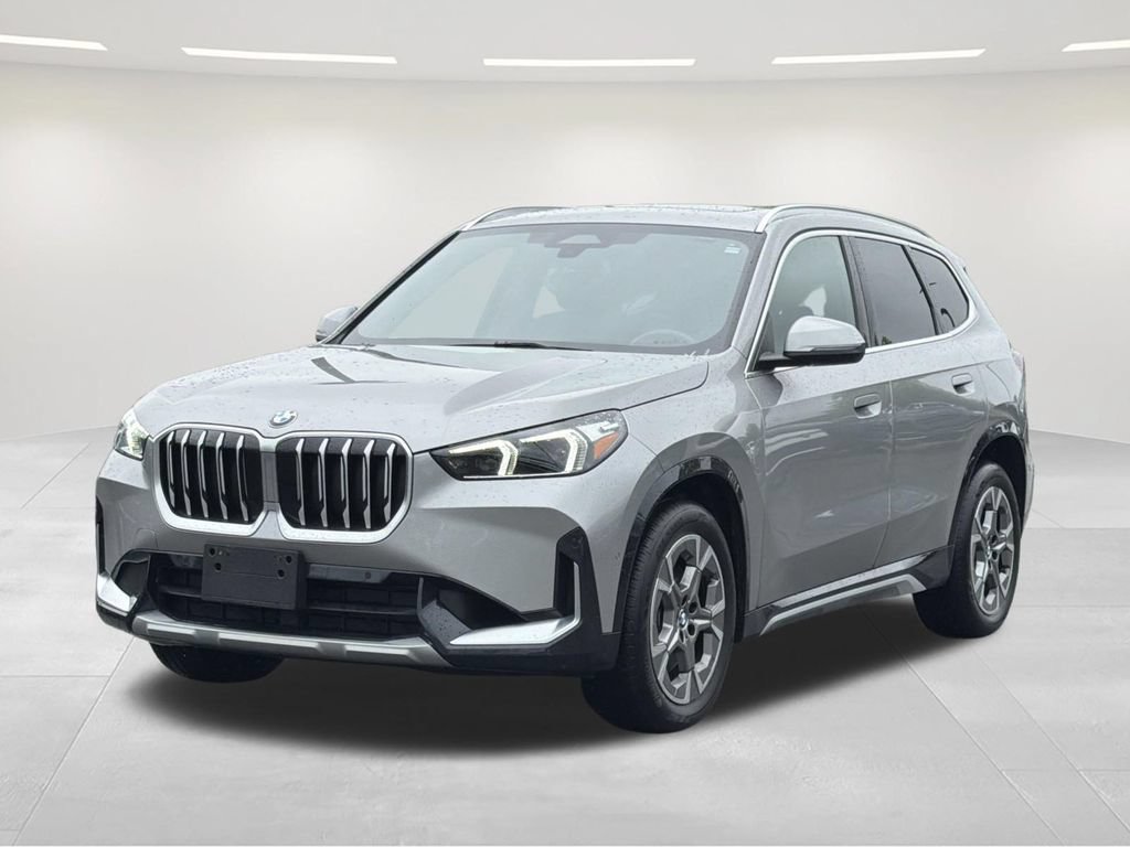 Used 2025 BMW X1 xDrive28i AWD/4WD image 1