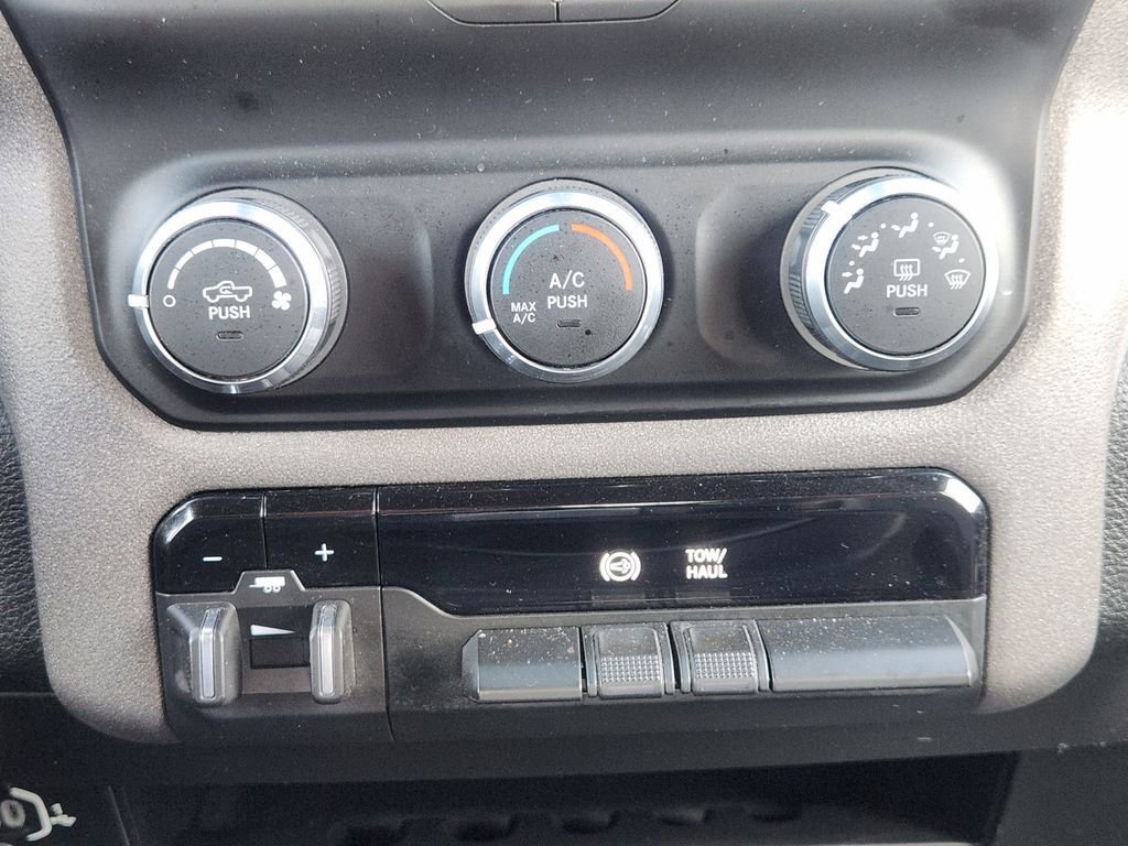 Used 2022 RAM 3500 Tradesman image 20