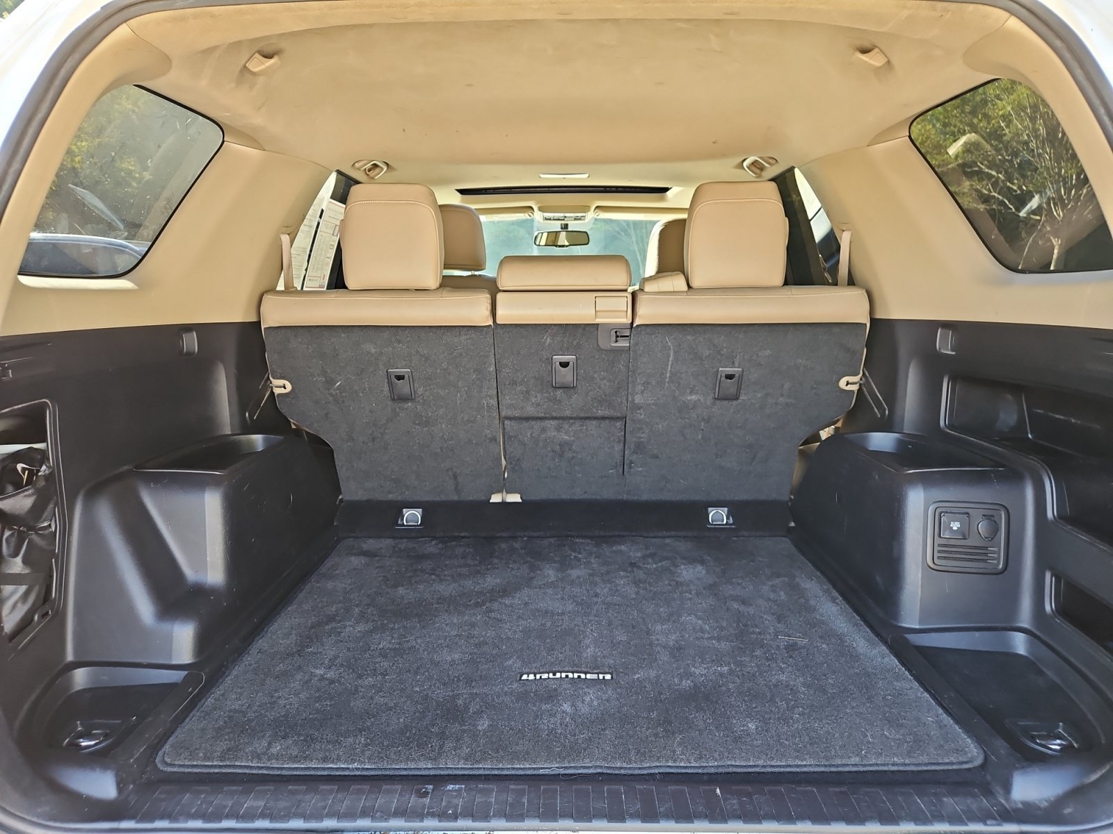 Used 2013 Toyota 4Runner Limited AWD/4WD image 19