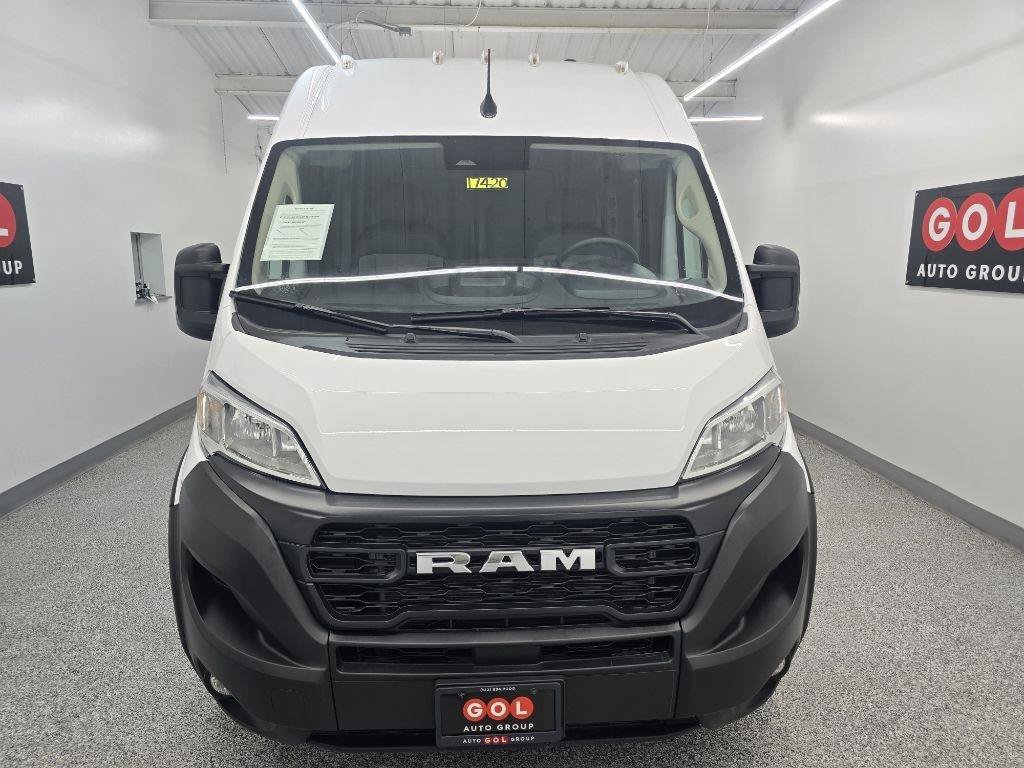 Used 2025 RAM ProMaster 2500 w/ Convenience Group FWD image 2
