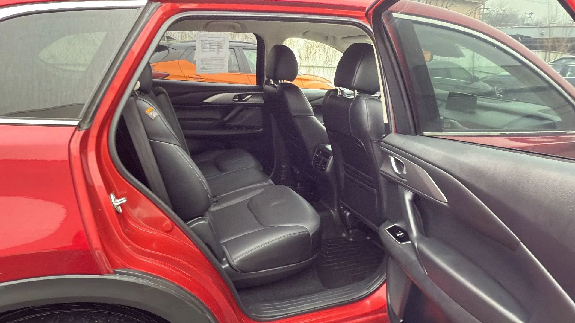 Used 2019 MAZDA CX-9 Touring image 25