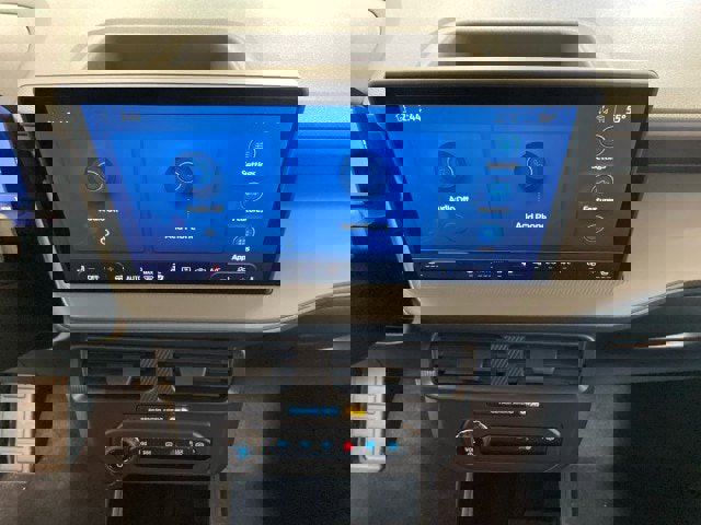 New 2025 Ford Maverick XLT w/ XLT Luxury Package image 22