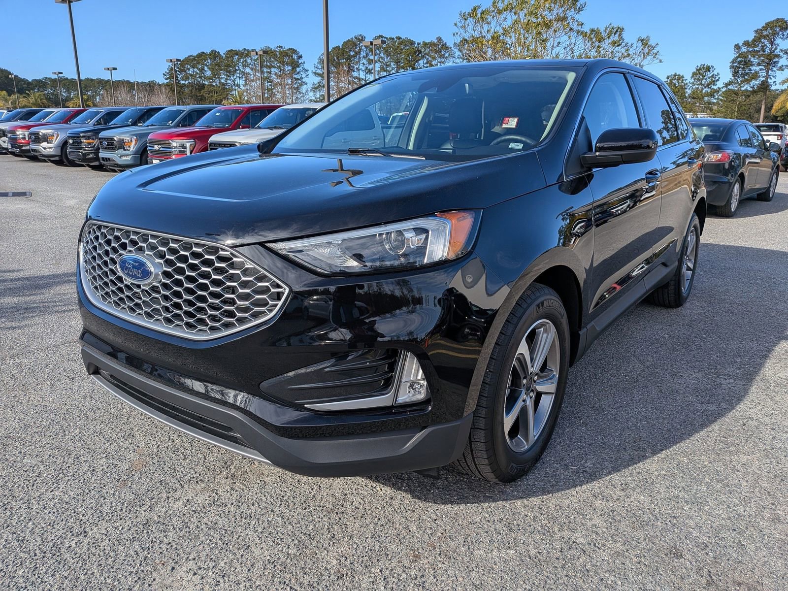 Certified 2024 Ford Edge SEL w/ Convenience Package image 8