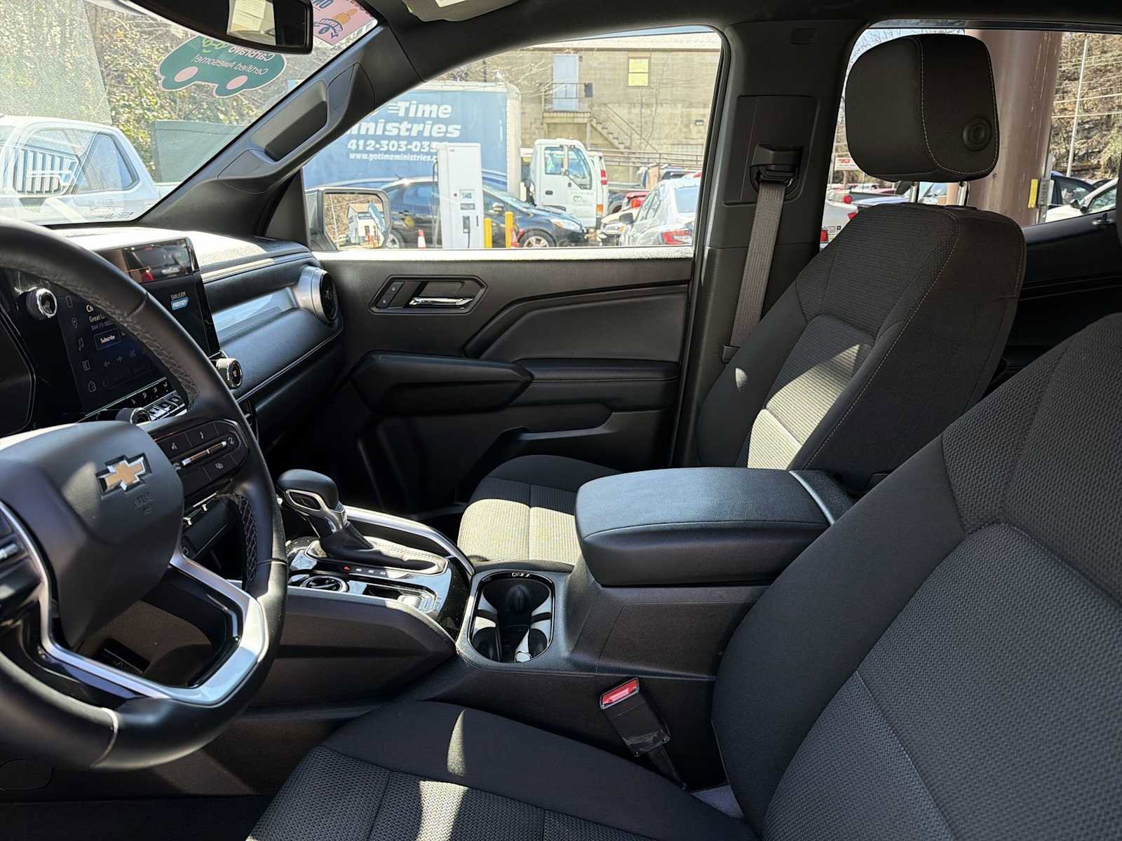 Certified 2024 Chevrolet Colorado LT w/ LT Convenience Package II image 18