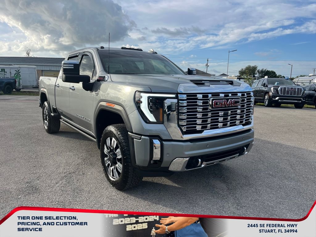 Used 2025 GMC Sierra 2500 Denali w/ Denali Reserve Package image 3