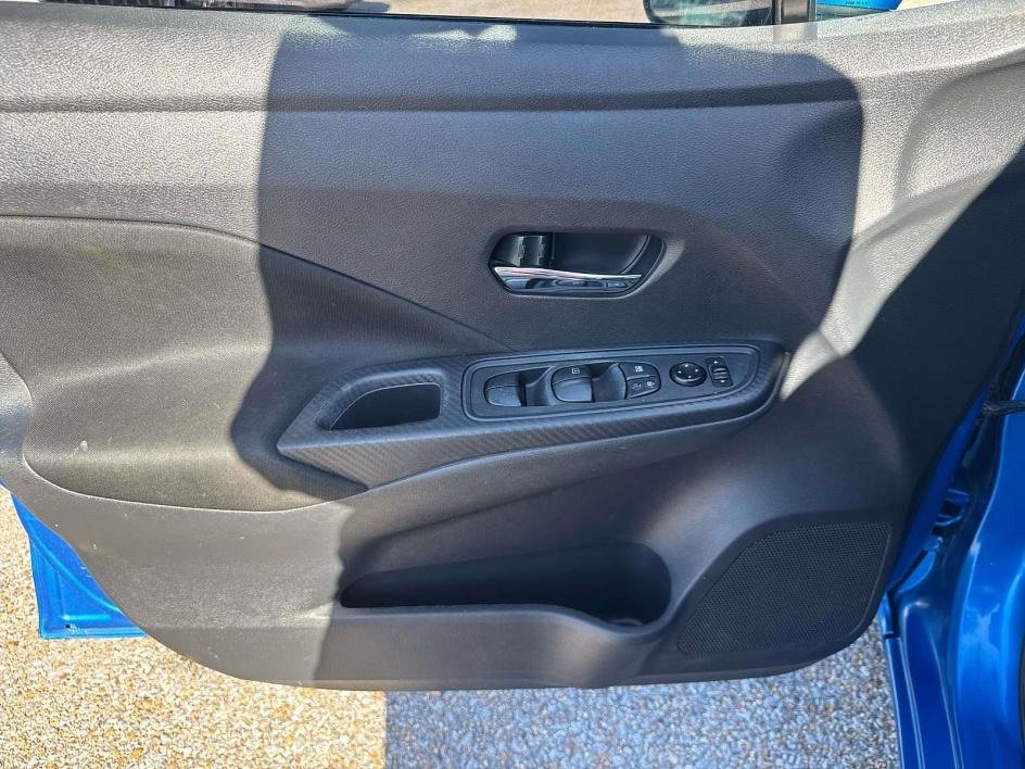 Used 2021 Nissan Versa SV image 20