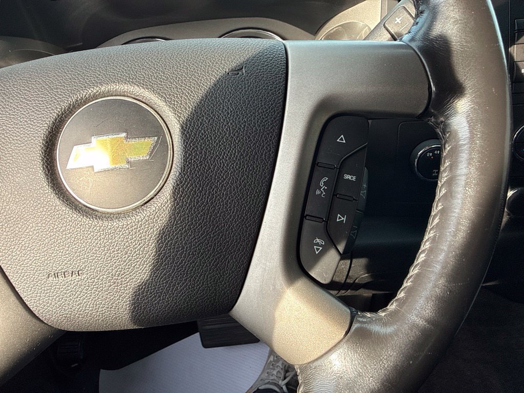 Used 2014 Chevrolet Silverado 2500 LT w/ Custom Sport Truck Package AWD/4WD image 27