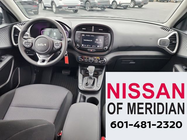 Used 2023 Kia Soul LX image 15