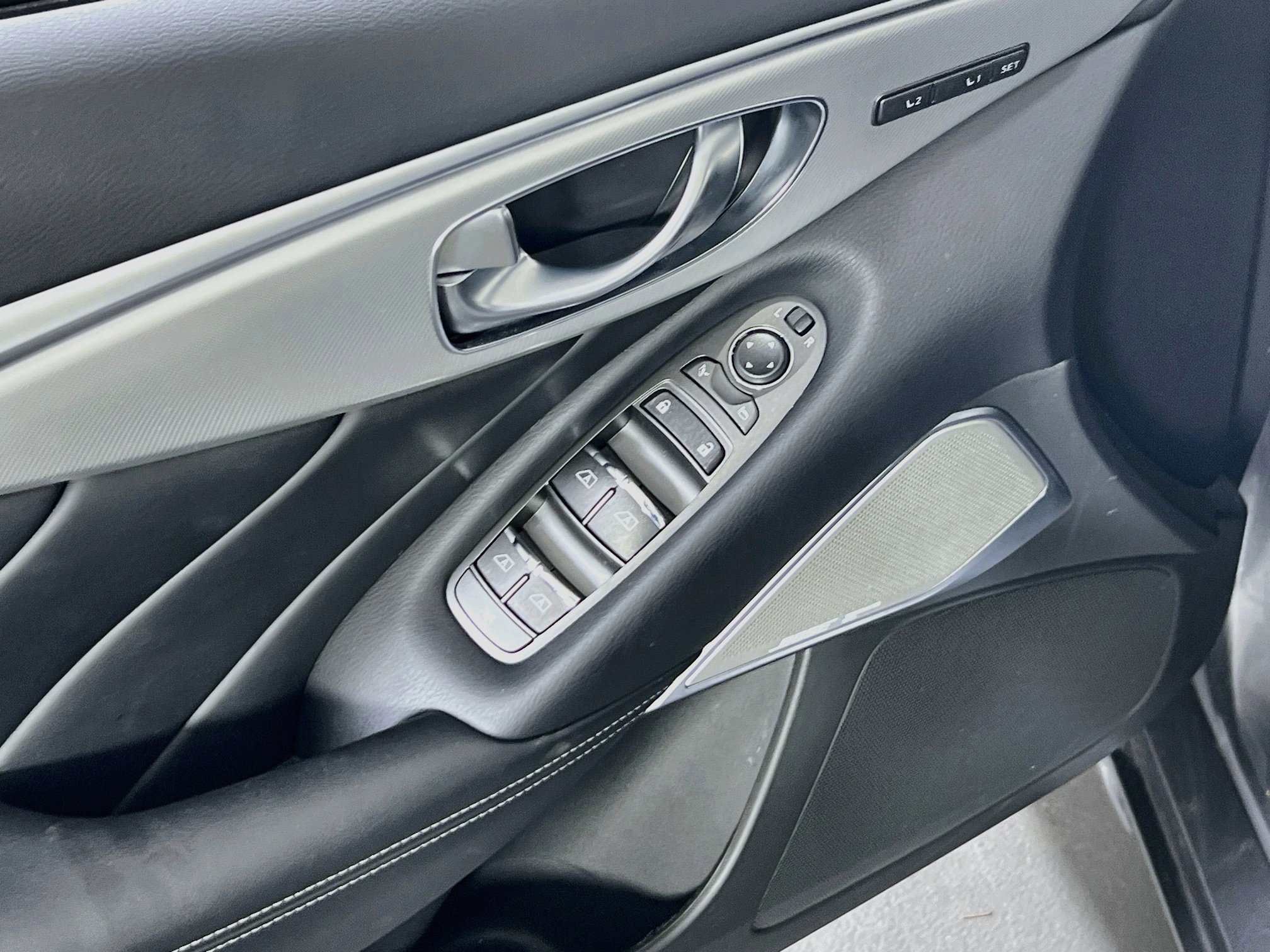 Used 2022 INFINITI Q50 Luxe w/ Cargo Package AWD/4WD image 17