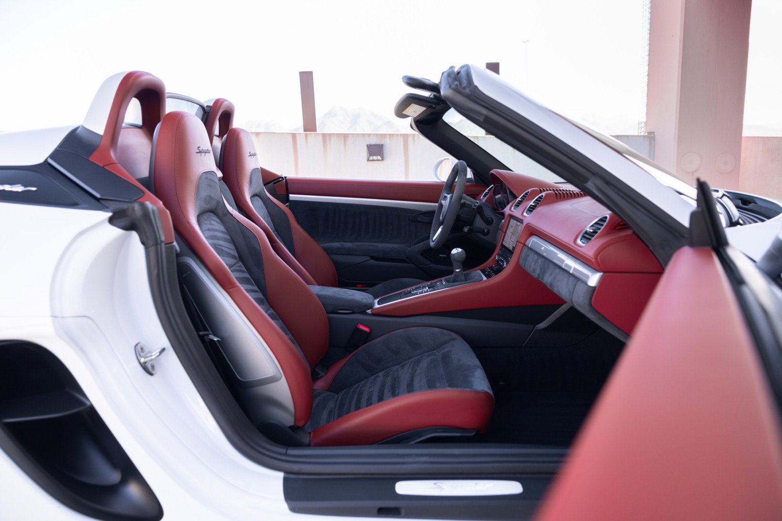 Used 2020 Porsche 718 Boxster Spyder RWD image 67