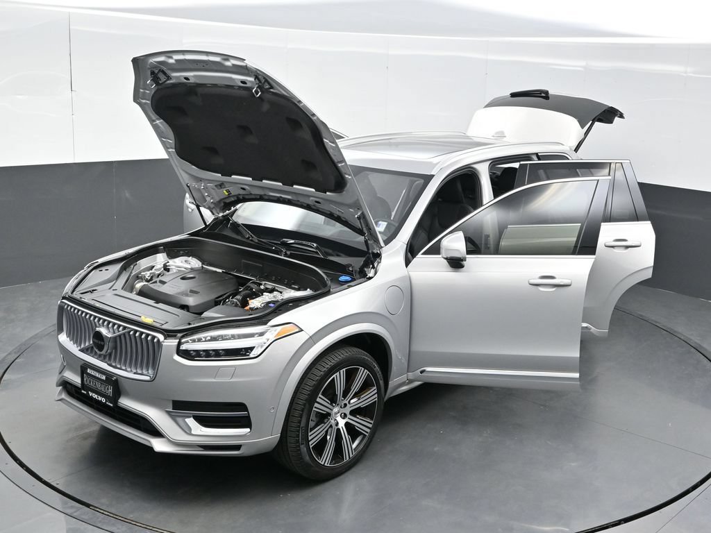 Used 2025 Volvo XC90 T8 Ultra w/ Protection Package Premier AWD/4WD image 40