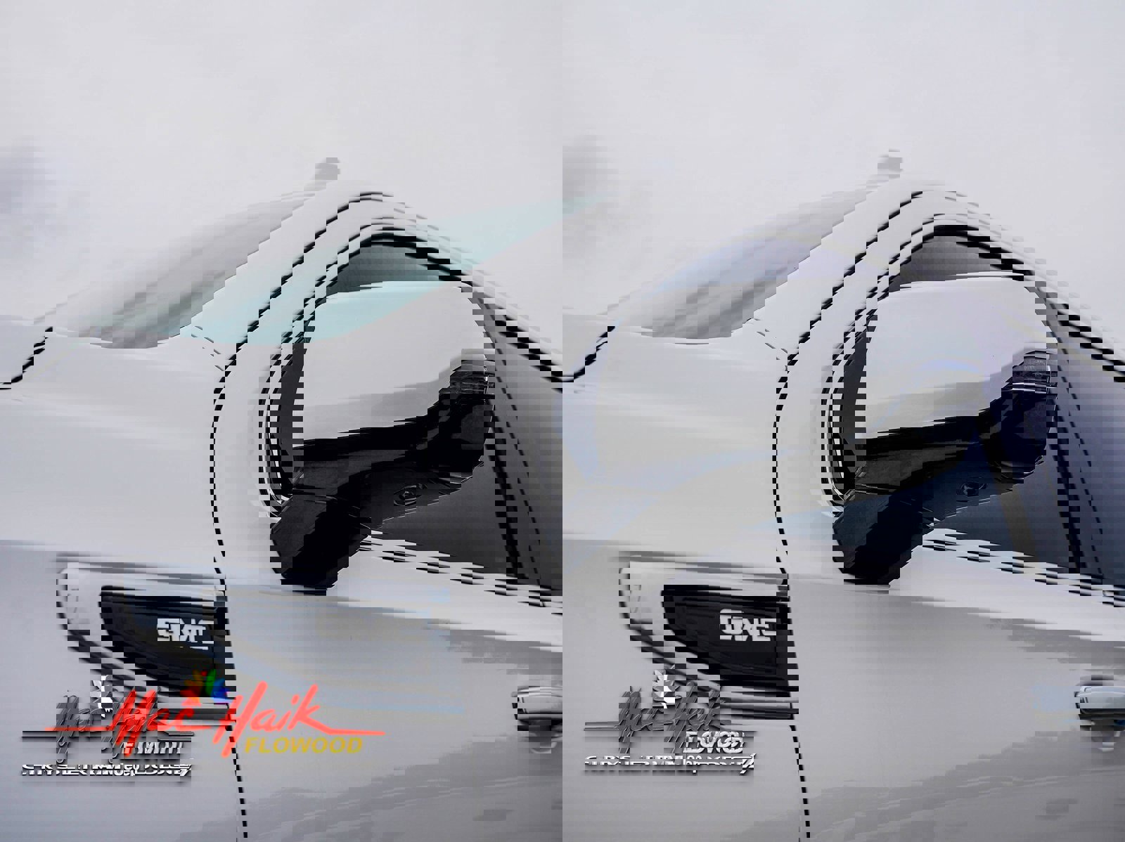 Used 2021 GMC Yukon Denali image 3