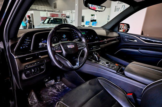 Used 2023 Cadillac Escalade Sport image 15