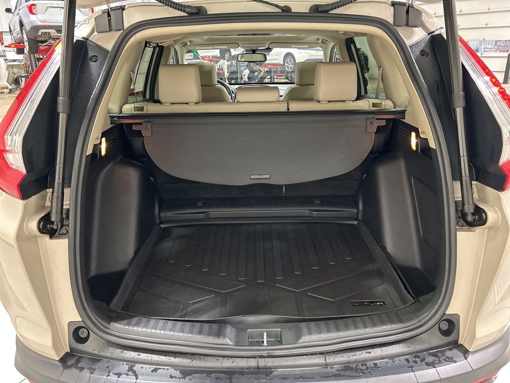 Used 2018 Honda CR-V Touring image 28