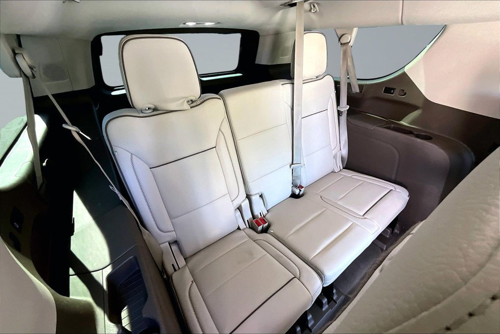 Used 2022 GMC Yukon XL Denali RWD image 21