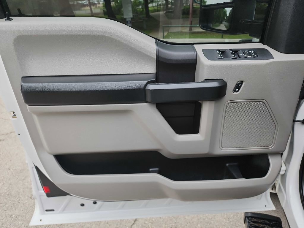 Used 2018 Ford F250 XL w/ Power Equipment Group RWD image 17