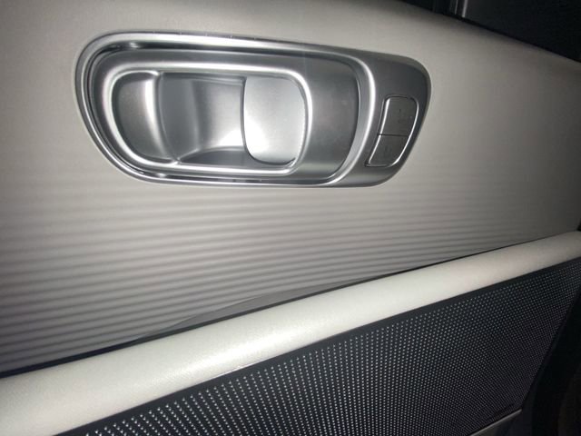 Used 2023 Hyundai Ioniq 6 Limited image 13