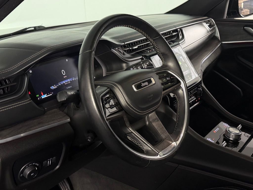 Used 2022 Jeep Grand Cherokee Overland image 24