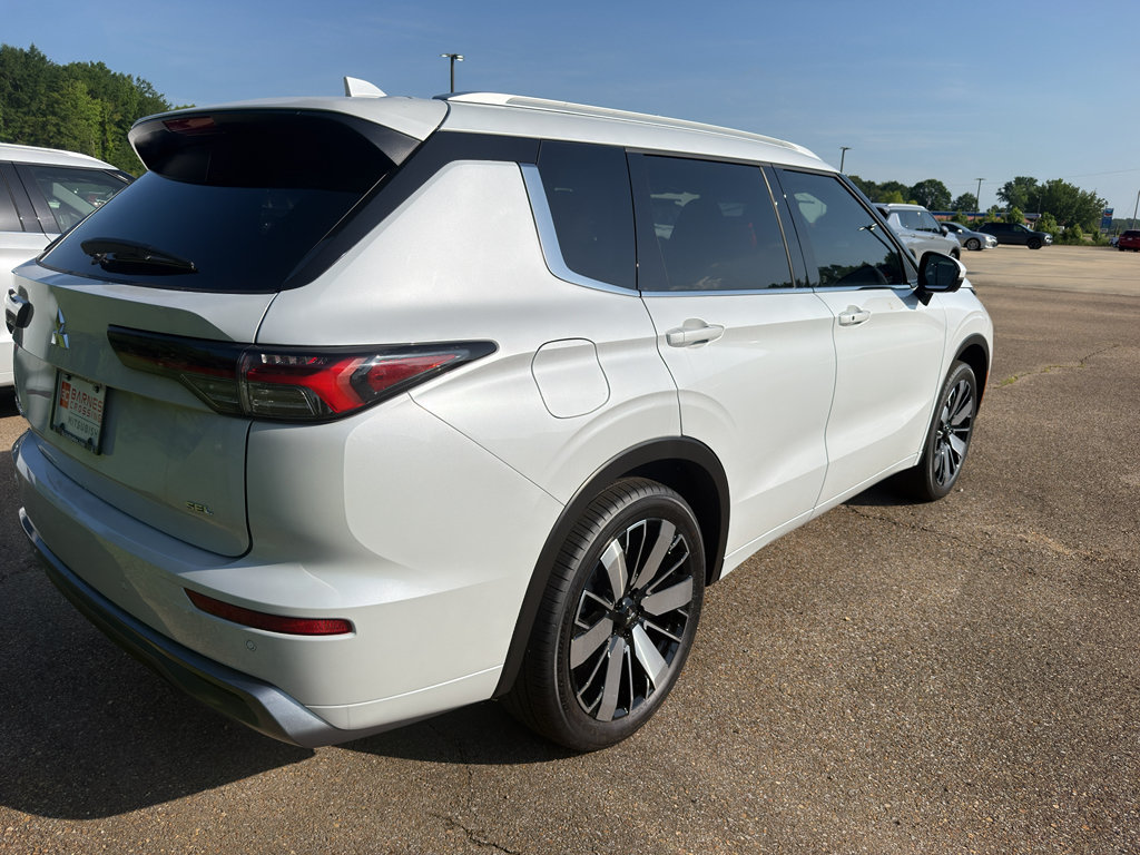 New 2026 Mitsubishi Outlander SEL FWD image 4
