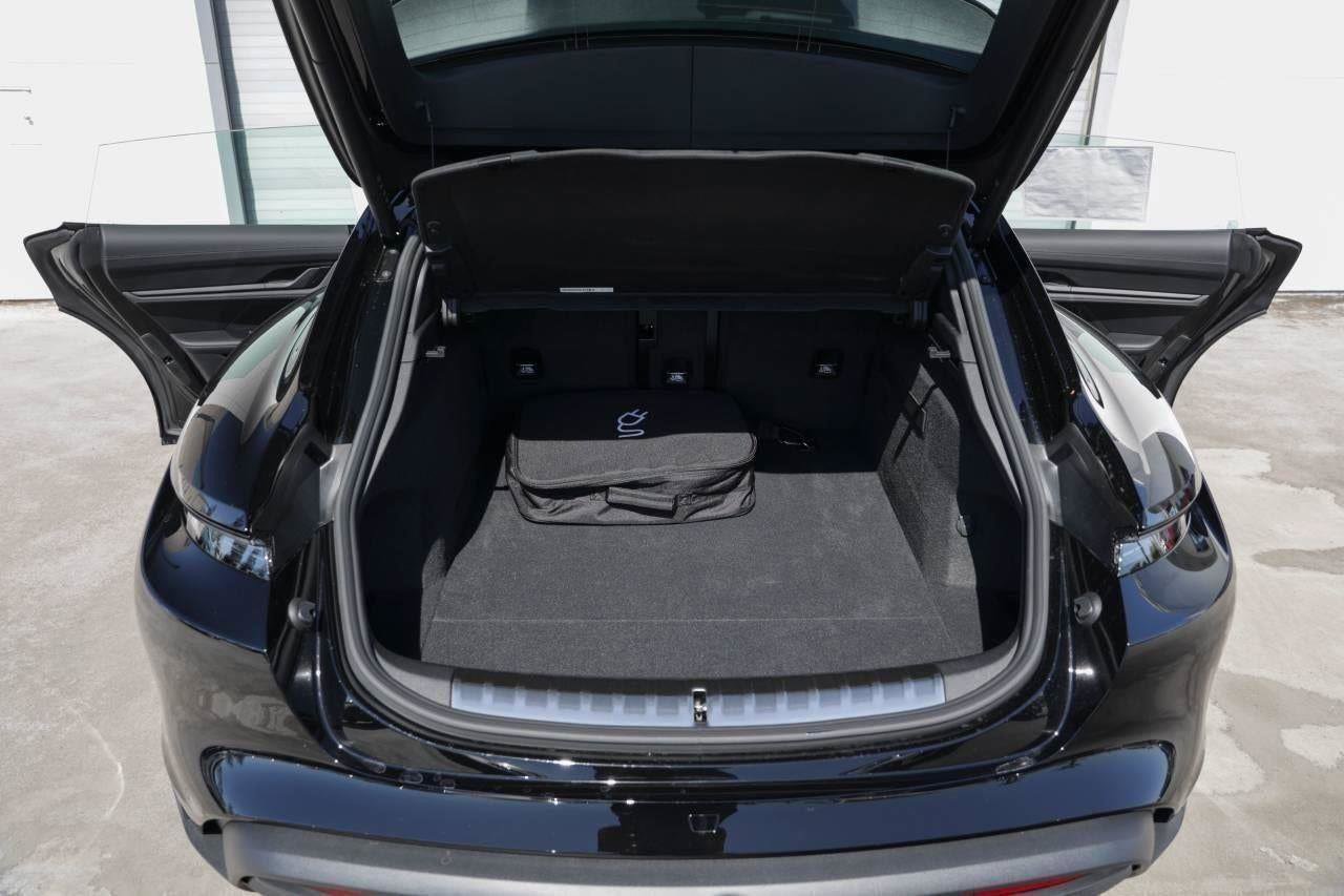 New 2025 Porsche Taycan 4S image 91