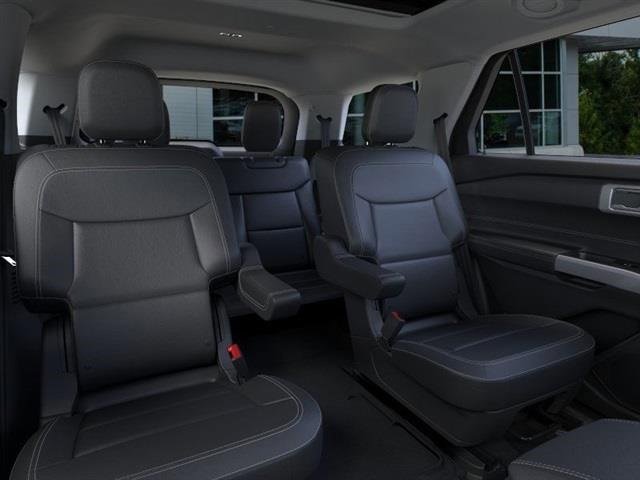 New 2024 Ford Explorer XLT w/ Equipment Group 202A image 11
