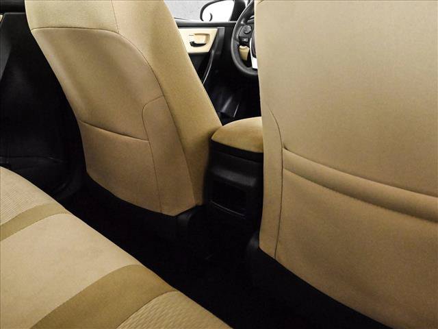 Used 2018 Toyota Corolla LE FWD image 18