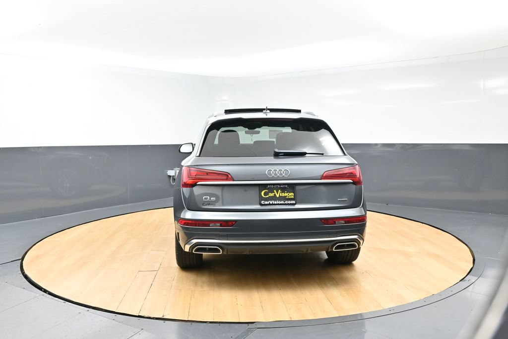 Used 2022 Audi Q5 e Premium w/ Convenience Package AWD/4WD image 45