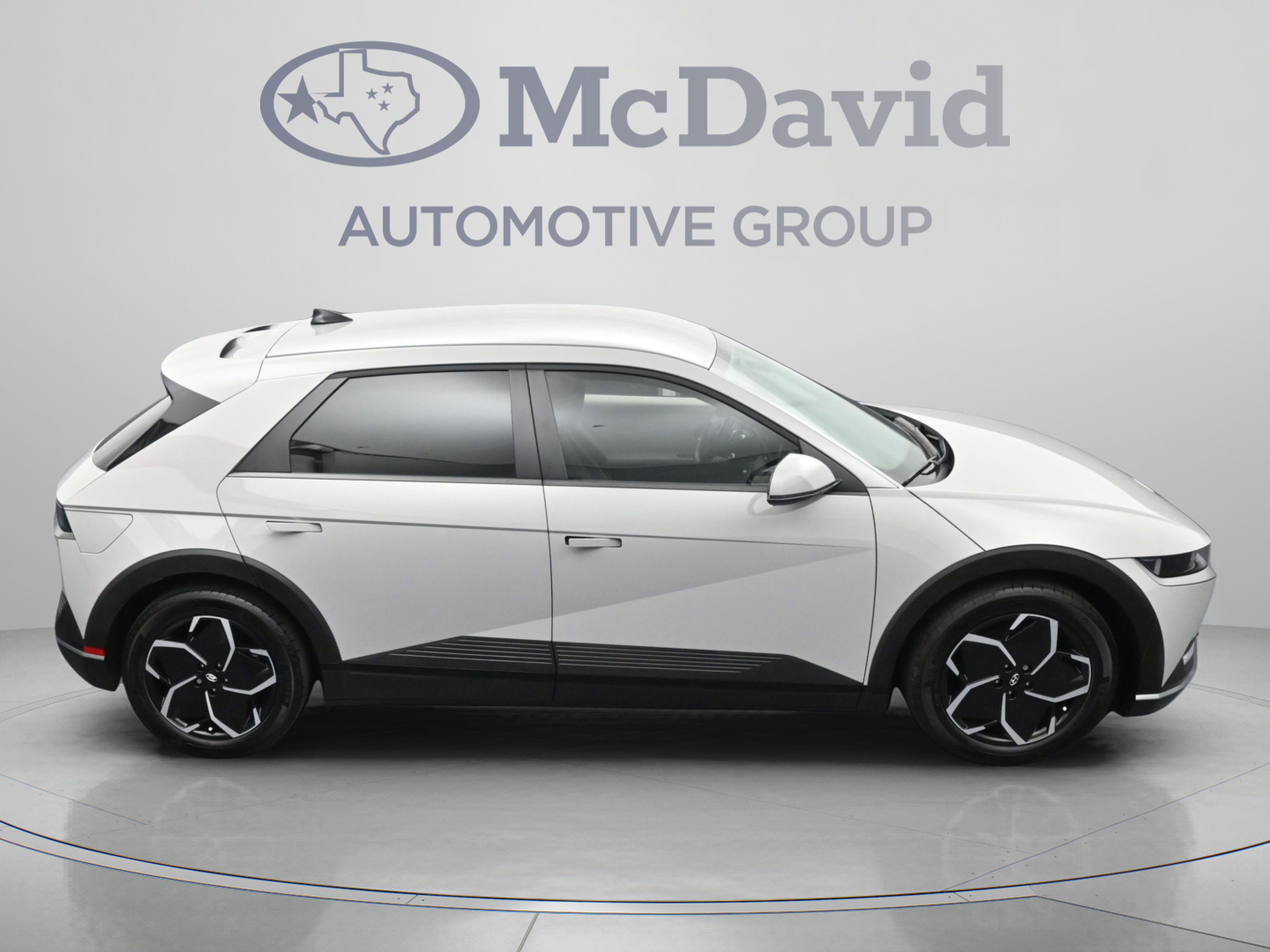 Used 2024 Hyundai Ioniq 5 SE RWD image 39