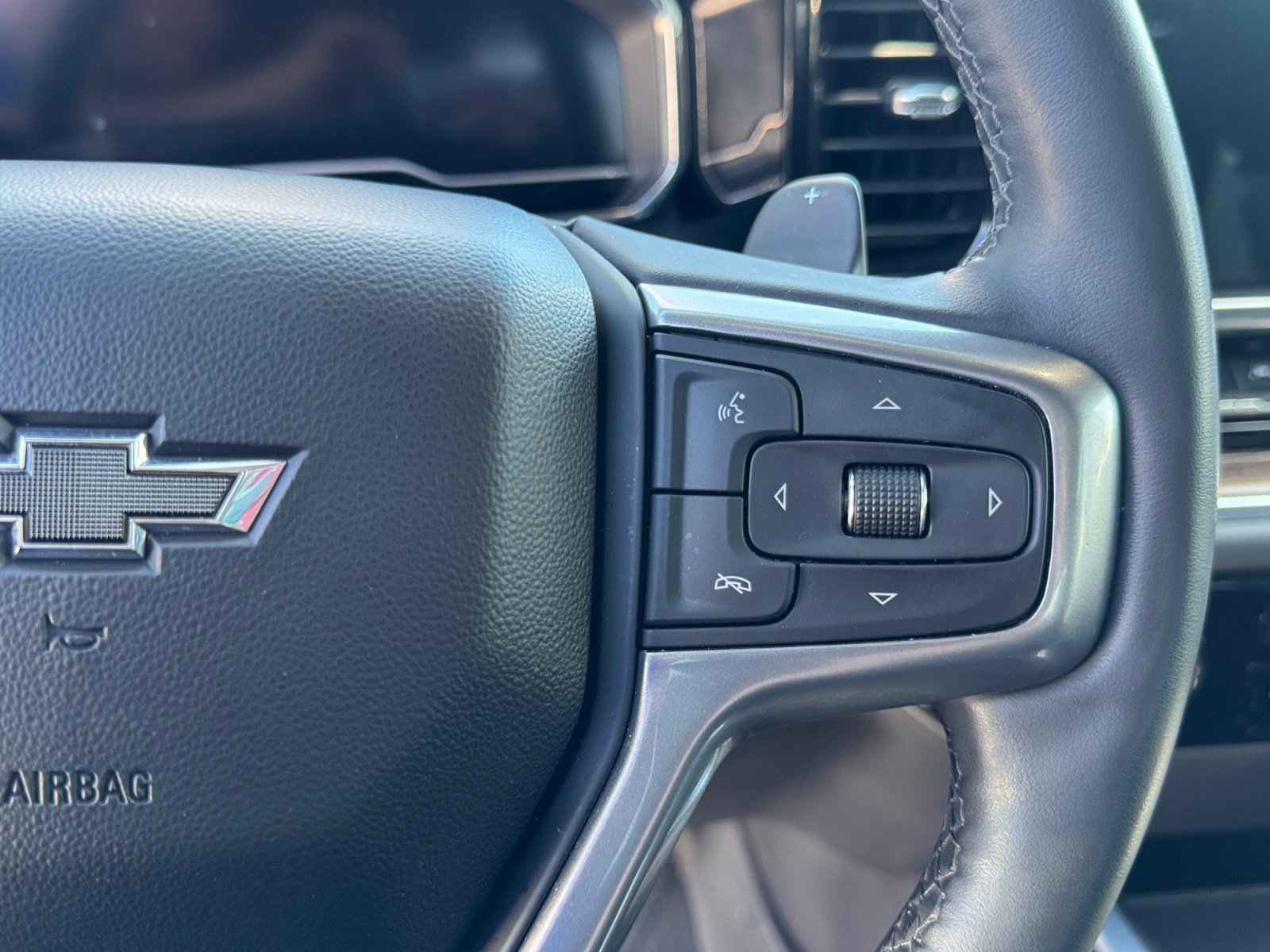 Used 2024 Chevrolet Silverado 1500 RST RWD image 32