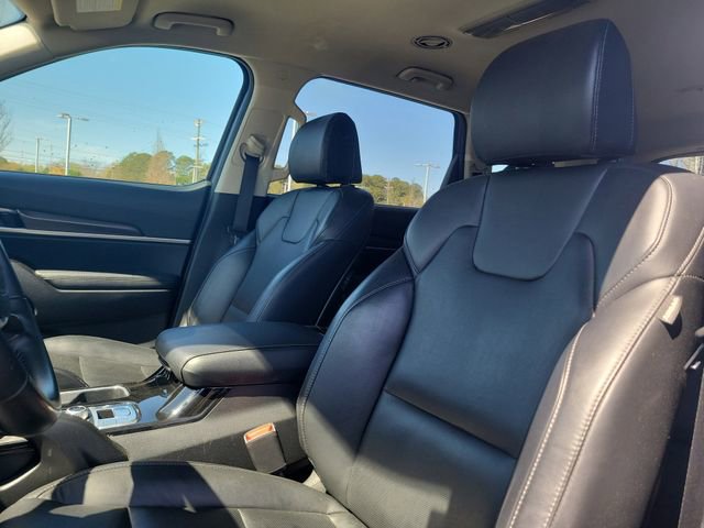 Used 2023 Kia Telluride S image 15