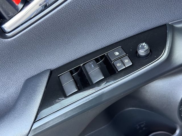 Used 2022 Toyota Prius Prime LE FWD image 22