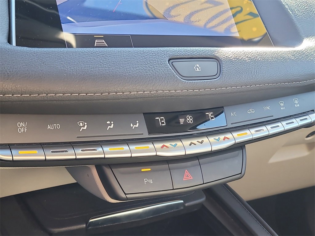 Used 2022 Cadillac XT4 Premium Luxury w/ Safety Alert Package image 24