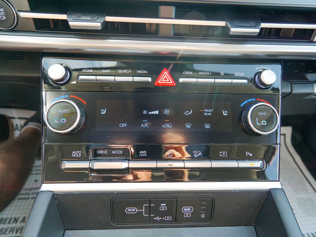 Used 2024 Hyundai Santa Fe XRT AWD/4WD image 27