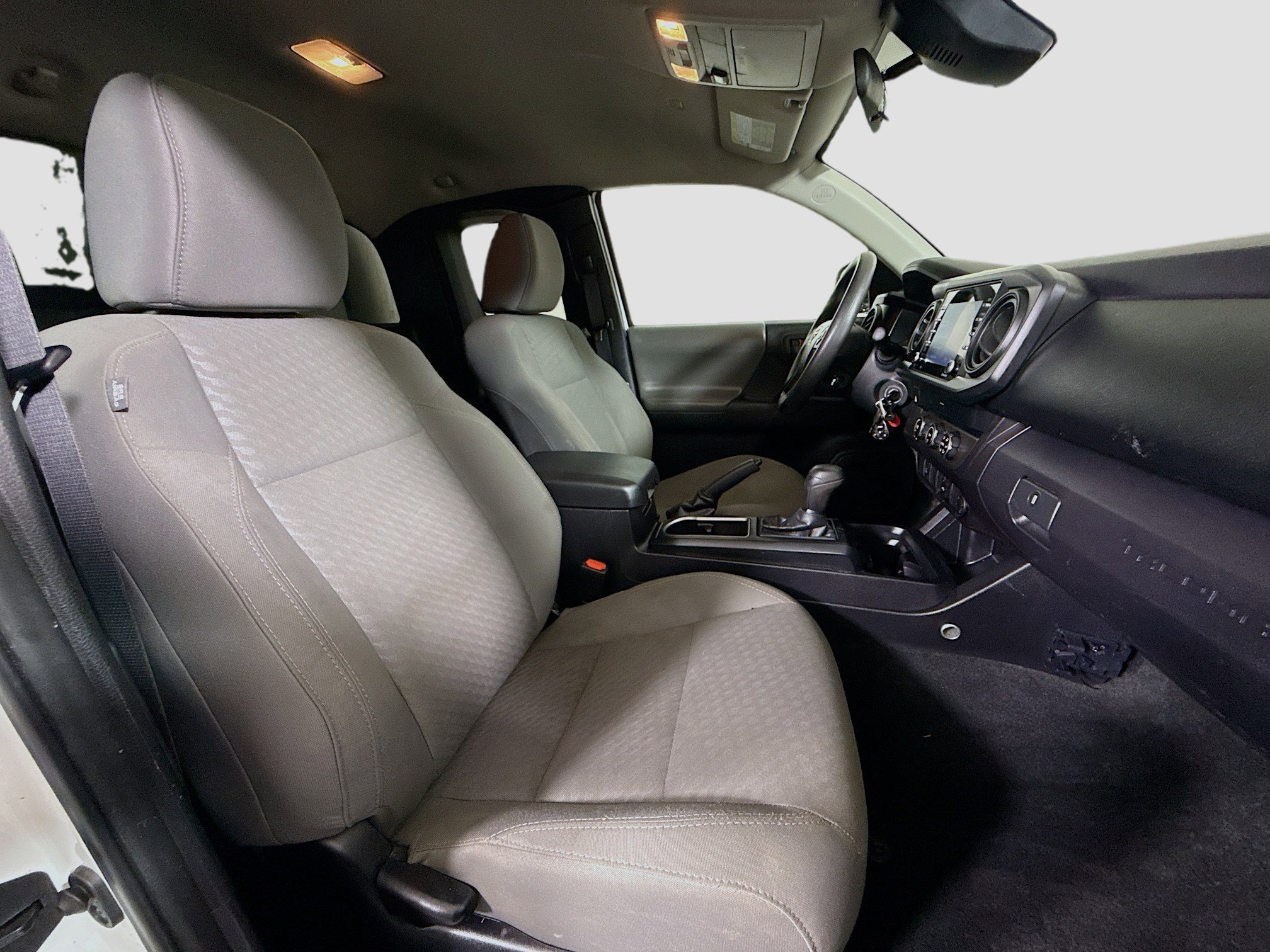 Used 2021 Toyota Tacoma SR image 28