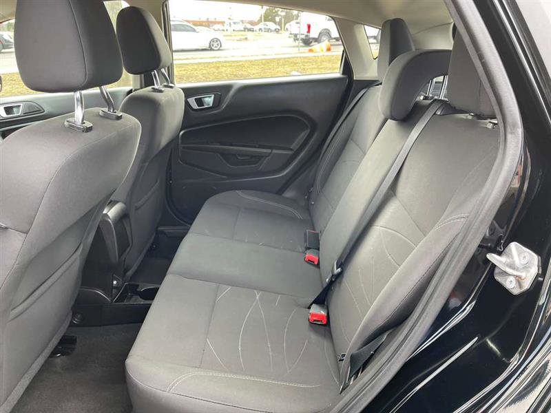 Used 2016 Ford Fiesta SE image 13