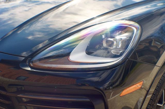 Used 2023 Porsche Cayenne AWD/4WD image 9