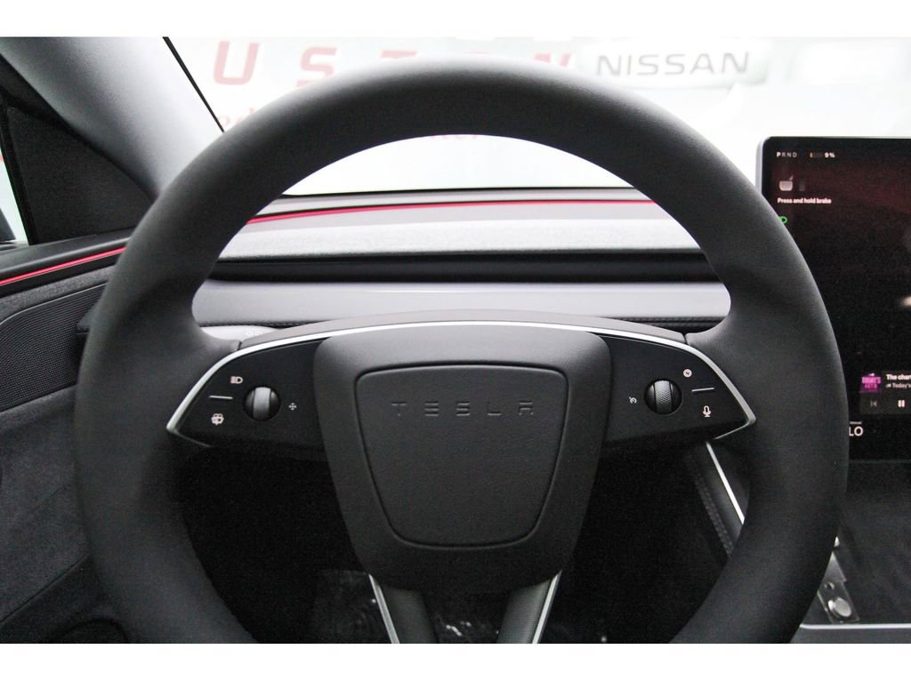 Used 2026 Tesla Model Y AWD image 12