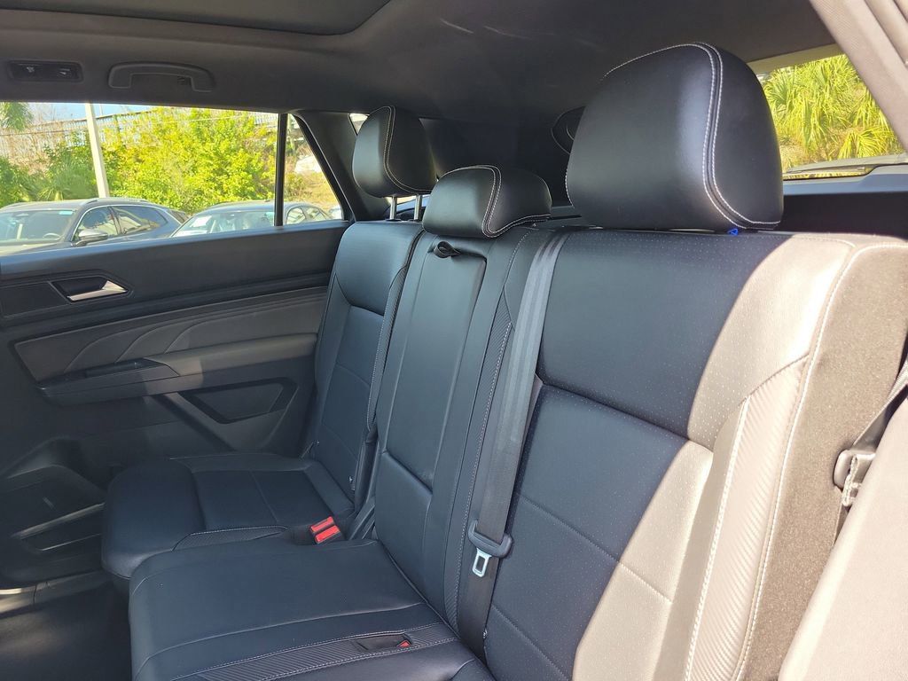 Used 2021 Volkswagen Atlas Cross Sport SE w/ Panoramic Sunroof Package image 10