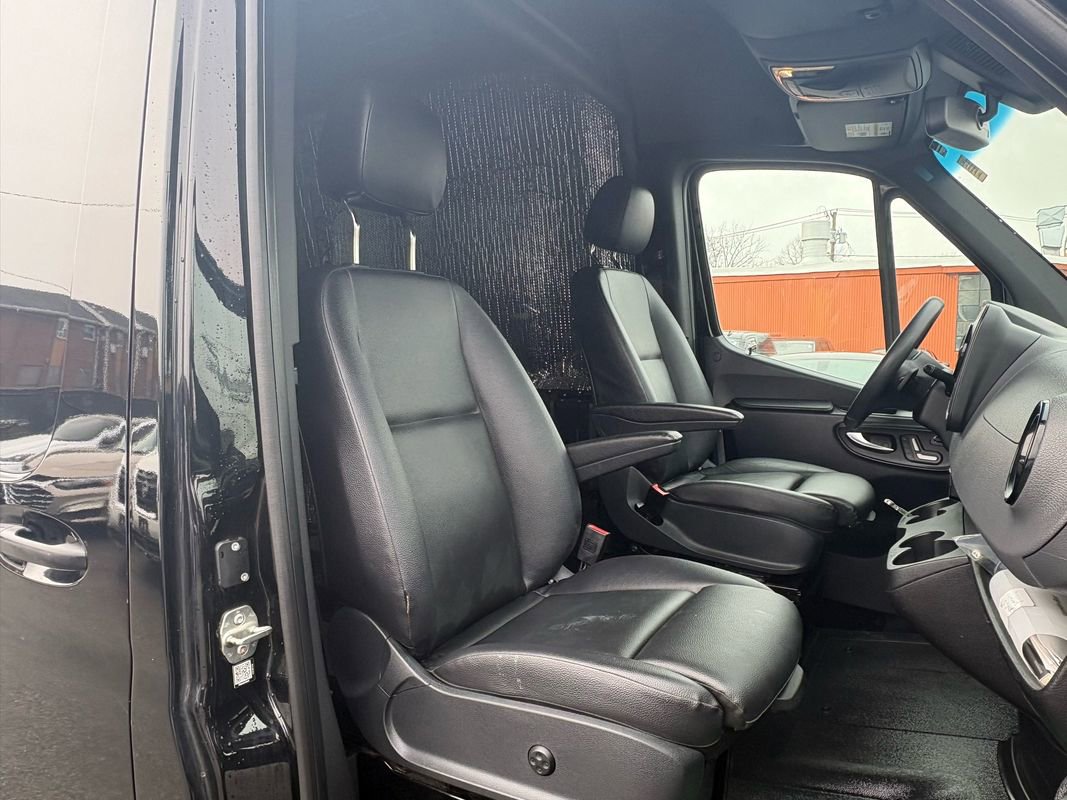 Used 2021 Mercedes-Benz Sprinter 2500 w/ Comfort Plus Package image 29