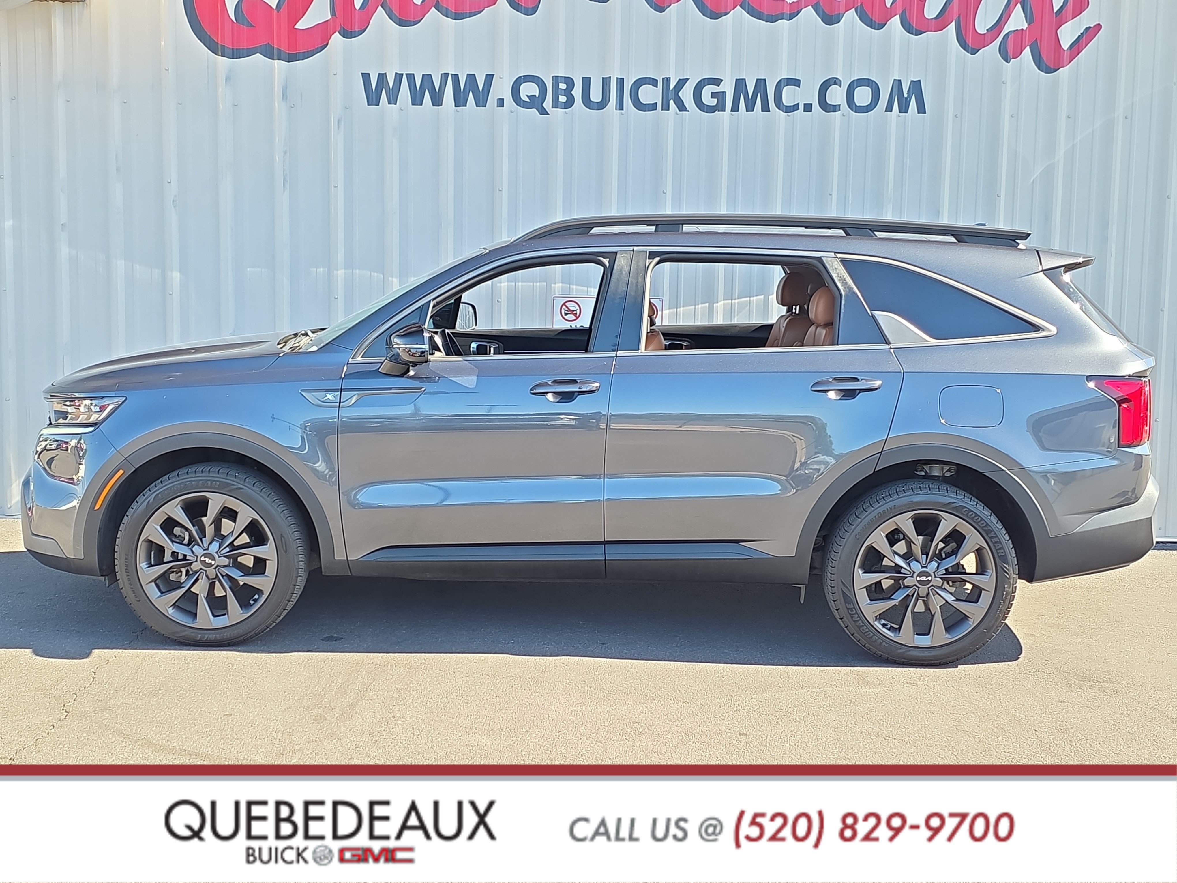 Used 2022 Kia Sorento SX Prestige w/ Rust Color Package AWD/4WD image 4
