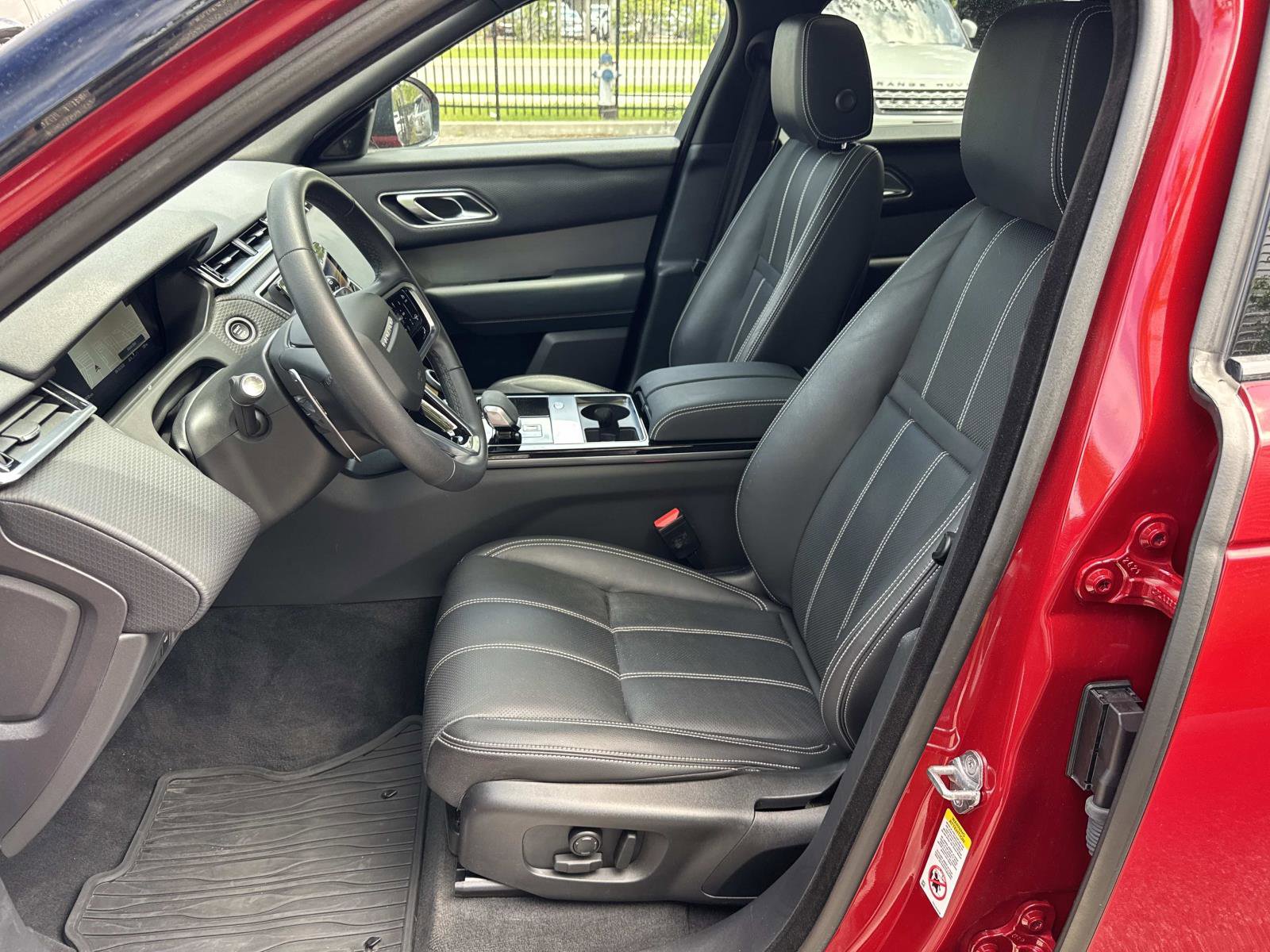 Certified 2023 Land Rover Range Rover Velar R-Dynamic S AWD/4WD image 22