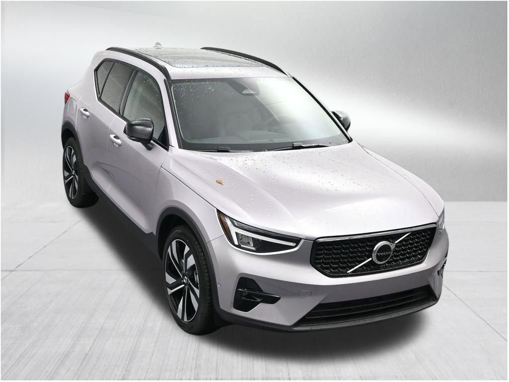 New 2026 Volvo XC40 B5 Plus AWD/4WD image 20