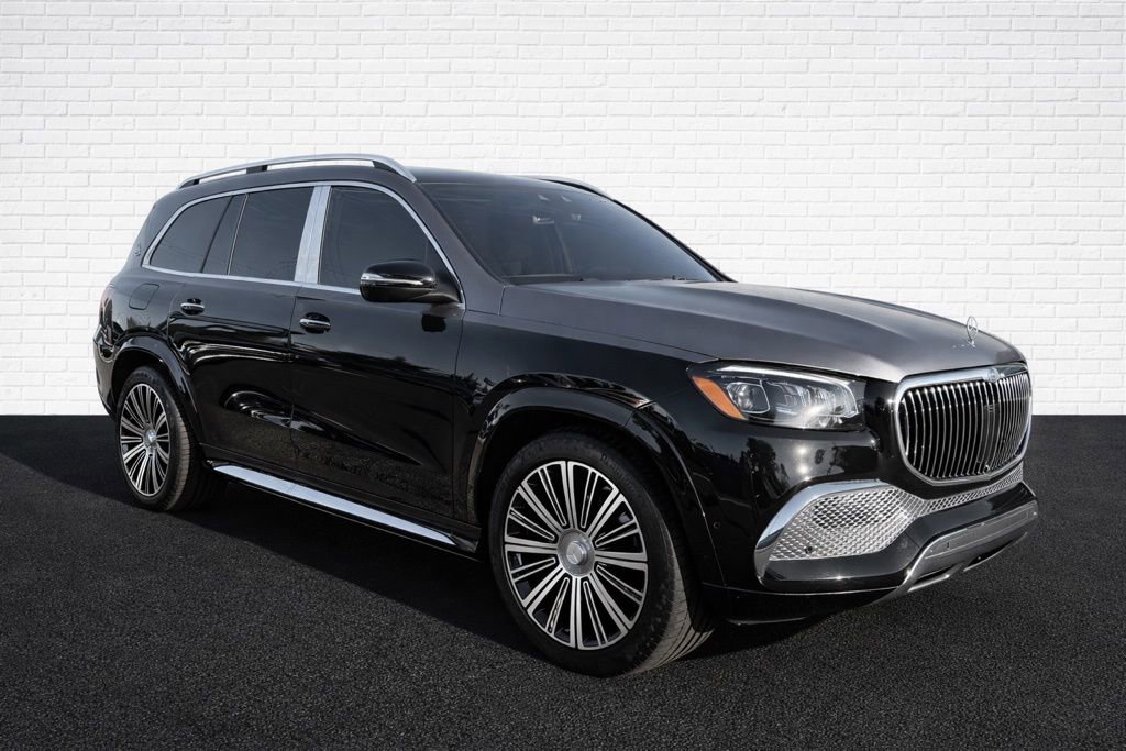 Used 2021 Mercedes-Benz Maybach GLS 600 4MATIC image 3